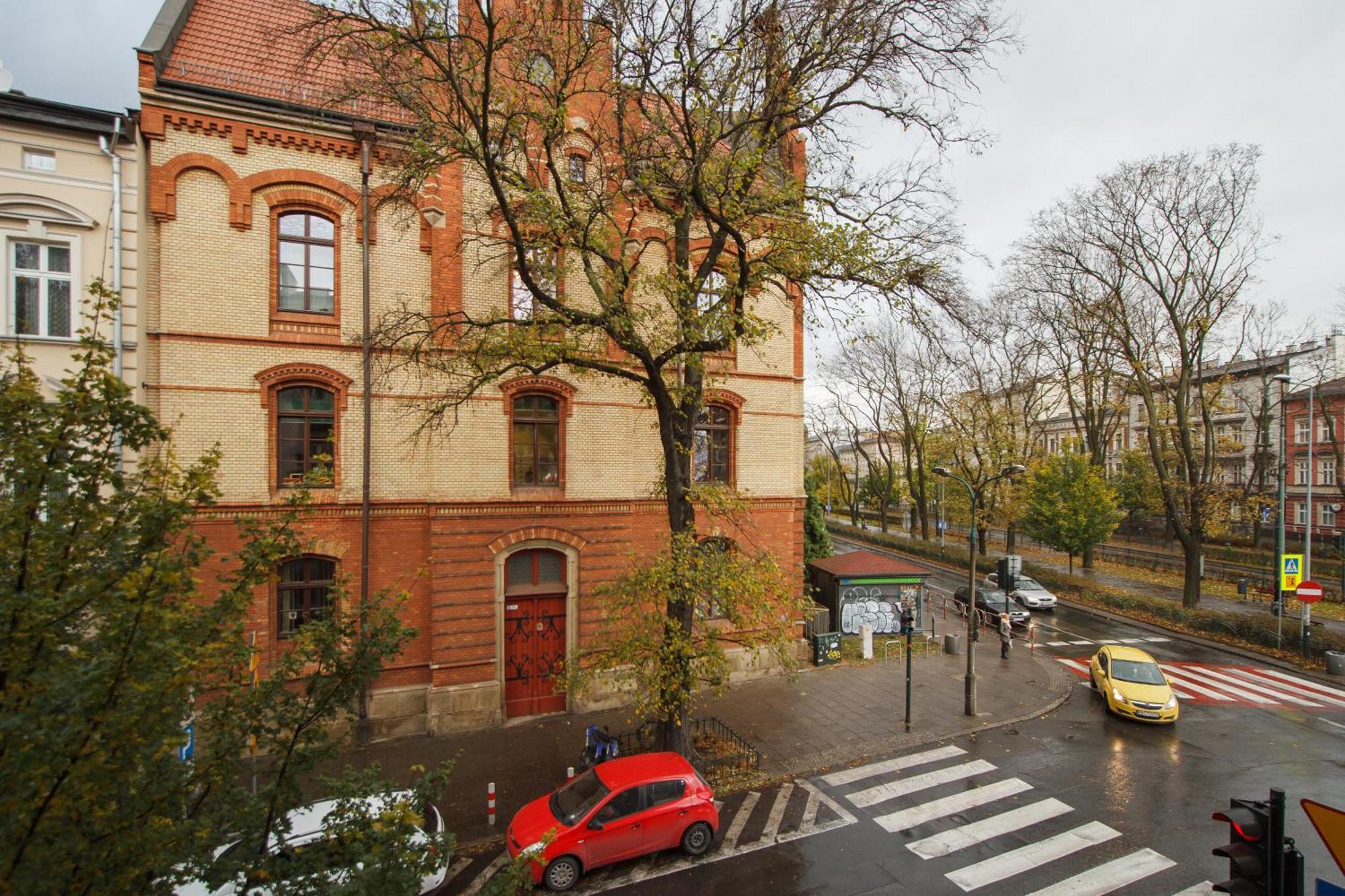 With View - Dietla 68 Street Apartment